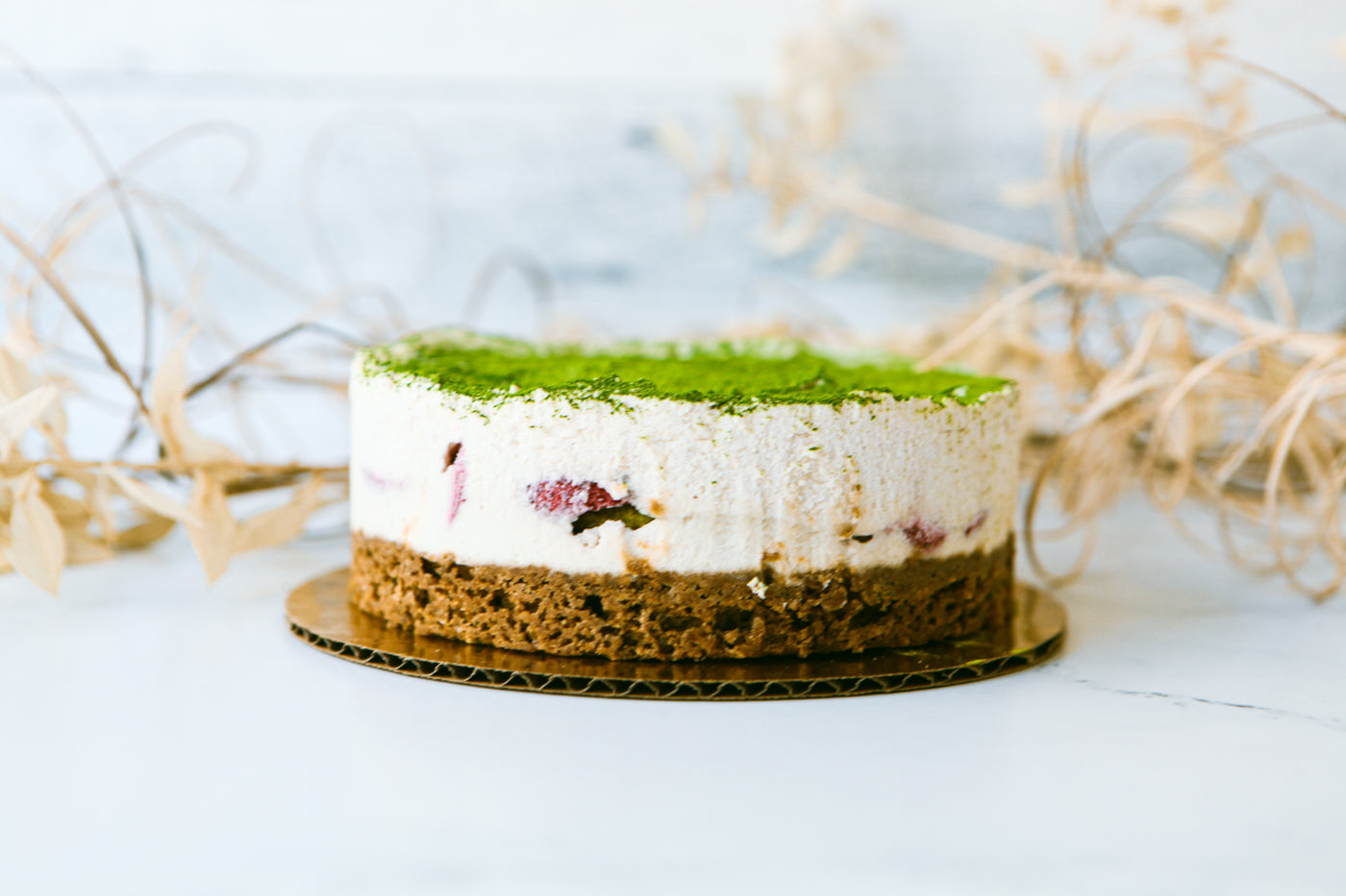 Matcha Fresa Tiramisu Cake, 6"