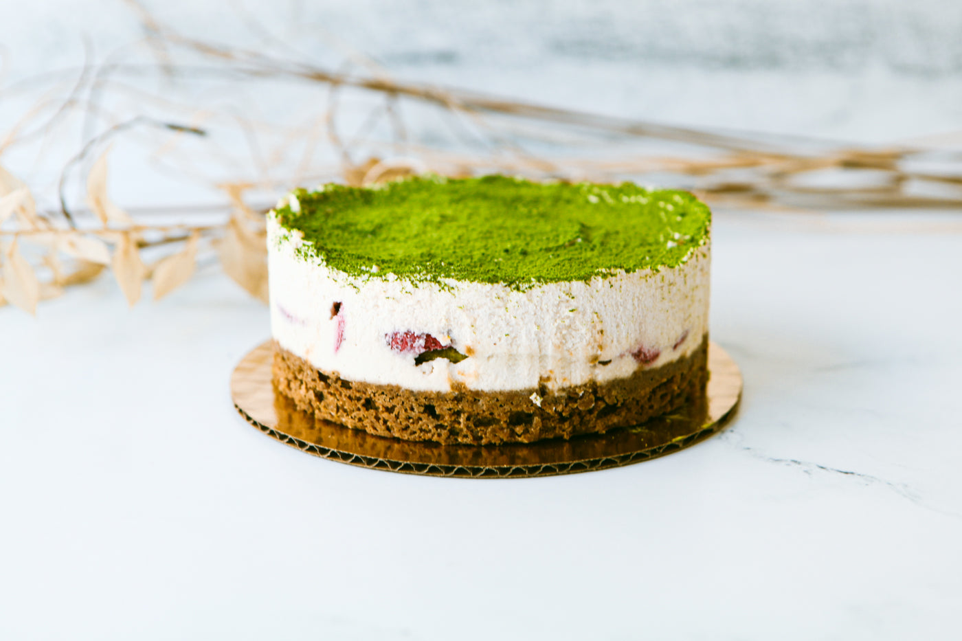 Matcha Fresa Tiramisu Cake, 6"