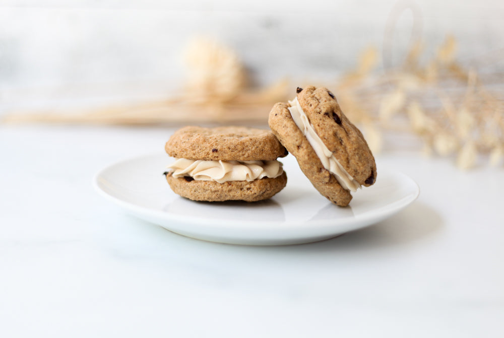 Venus Buttercream Cookie Sandwich